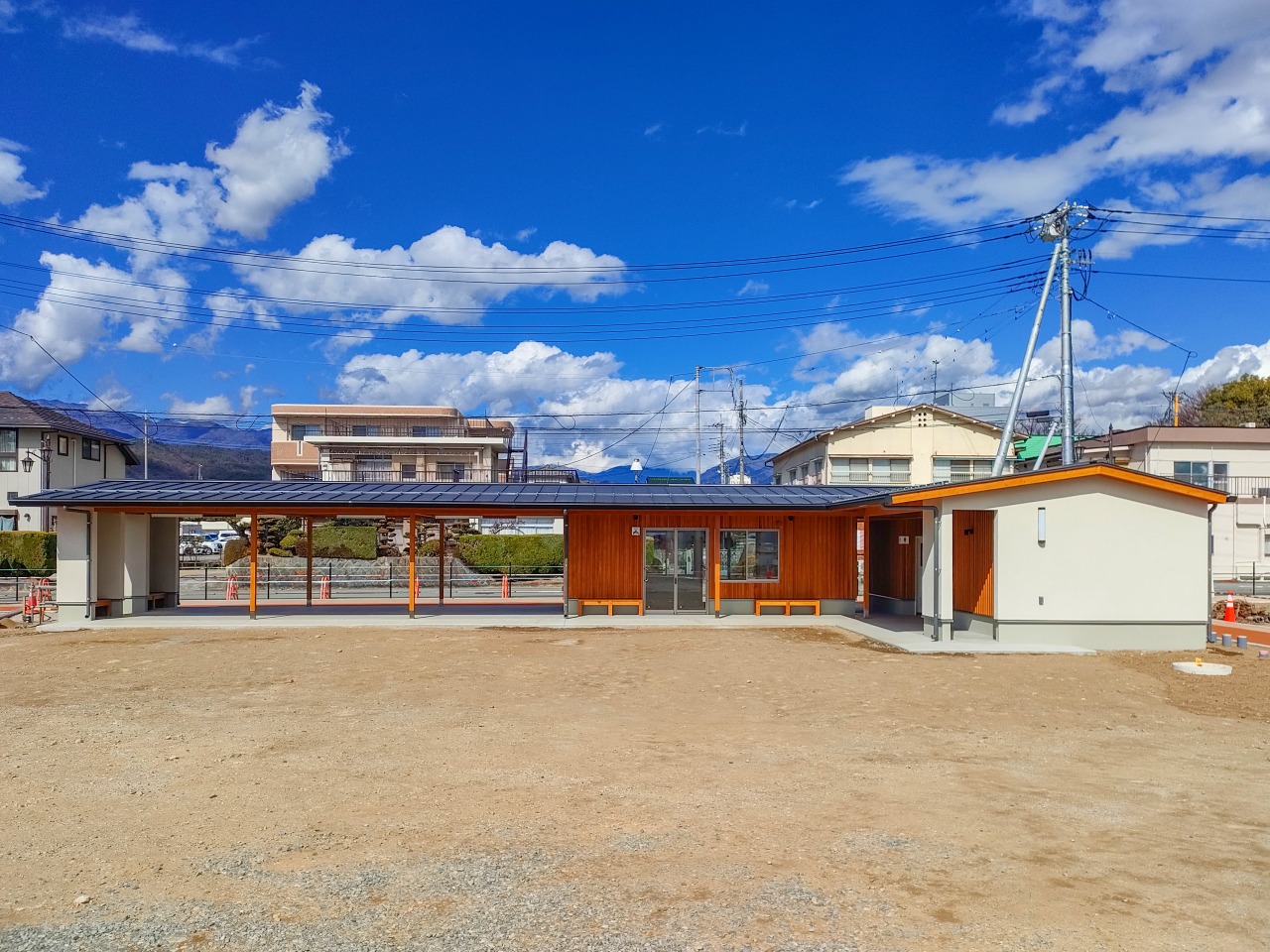 山梨市小原西 旧市役所跡地多目的広場トイレ等建設工事